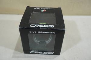 lot 107 image: Cressi Leonardo Dive Computer