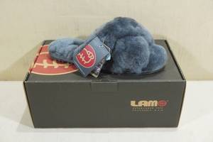 lot 139 image: Lamo Womens Serenity Slipper Sandals -Large 7.5-8.5, Charcoal