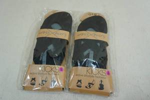 lot 143 image: 2 Pairs Womens Fitkicks -Size Small