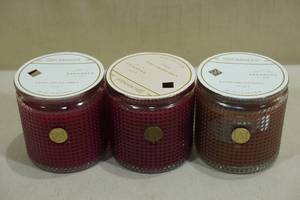 lot 145 image: 3 Aromatique Candles -Smell of Christmas & Cinnamon Cider