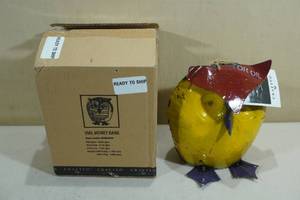 lot 151 image: Crafted Owl Money Bank