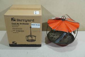 lot 152 image: Barnyard Lawn Ornament Feed Me Birdfeeder