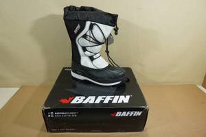 lot 154 image: Baffin Womens Icefield Winter Boots -Size 9