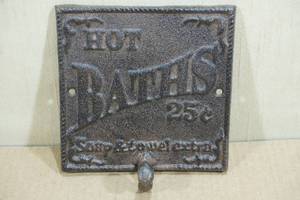 lot 170 image: Cast Iron Hot Bath Wall Towel Hook