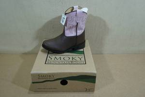 lot 175 image: Smoky Mountain Boots -Little Kids 7.5