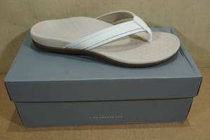 lot 184 image: Vionic Womens Sandal -Size 9
