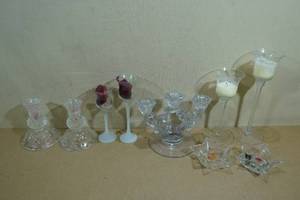 lot 210 image: Candle Holders