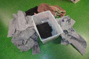 lot 226 image: Moving Blankets