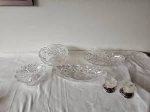 lot 96 image: Cut Glass Entertaining Group