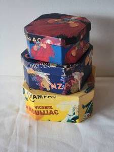 lot 62 image: Italian Art-Deco Advertisement Poster Decor Boxes (3)