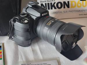 lot 33 image: Nikon D60 Digital SLR Camera & Accessories - 18-200mm Telescopic 13.5-5.6