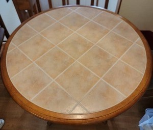 lot 50A image: Charming Tiled High Top Kitchen Dining Set