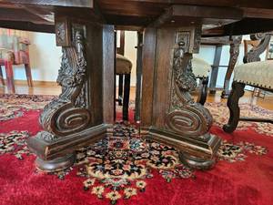 lot 6D image: Early 19th Century Renaissance English Dining & Six Chairs 