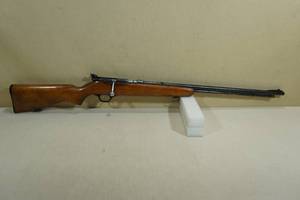 lot 1P image: Marlin Model 81DL .22 SLLR Bolt Action Rifle - Peep Sight