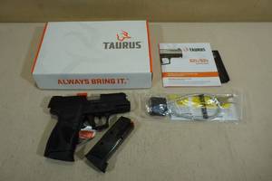 lot 1H image: NEW Taurus G2C .40 S&W Semi-Auto Pistol - 2 Magazines