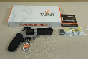 lot 1A image: NEW Taurus Raging Hunter .357 Mag.38 Spl Revolver - 5 Ported Barrel