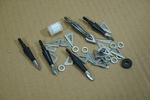 lot 9 image: Assorted Archery Broadheads and Blades