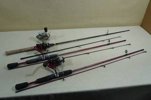lot 45 image: 3 Fishing Rods with Reels