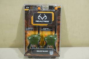 lot 51 image: RealTree Walkie Talkie Set