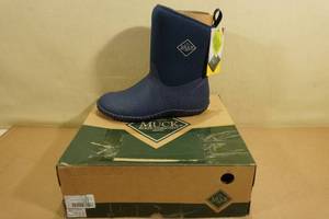 lot 105 image: Muck Womens Muckster II Mid Boots - Size 10