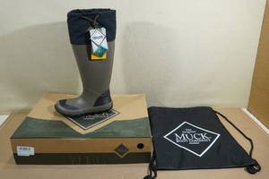 lot 108 image: Muck Unisex Forager Boots - Mens 4Womens 5