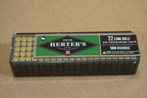 lot 140 image: 100 Herters .22 LR 40 Gr Plated HP Ammo
