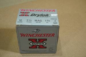 lot 146 image: 25 Winchester Super-X 10 Gauge 3-12 Magnum Steel 2 Shot Shotshells