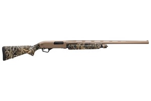 lot 1Q image: NEW Winchester SXP Hybrid Hunter 20 Gauge Pump-Action Shotgun - Realtree Camo