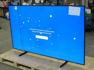 lot 115 image: SAMSUNG 85 Class CU8000D Crystal UHD 4K Smart TV - 2 Lines