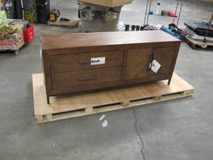 lot 116 image: USED Members Mark Asher 70 Media Console - Brown