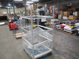 lot 119 image: Adjustable White Metal Frame Built to Fit Onto Pallets - Perfect for Projects