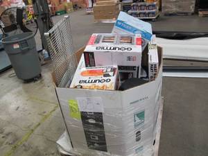 lot 125 image: Pallet of Store Overstock Store and Ecommerce Product and Returns