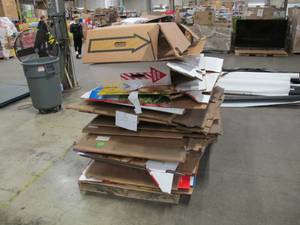 lot 133 image: Pallet of Heavy Duty Used Cardboard Gaylord Boxes in Excellent Condition.