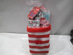 lot 328 image: NEW Busy Kid Creative Crafts and Treats Gift Bag