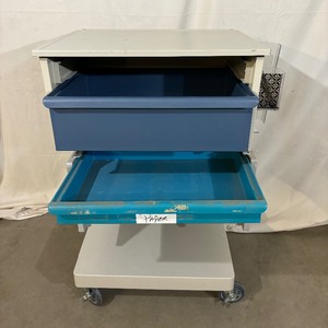 lot 22 image: Herman Miller 2-Drawer Supply Storage Cart - In Great Condition