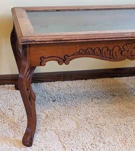 lot 51 image: Petite Glass Topped Coffee Table