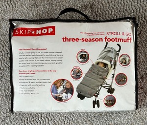 lot 139 image: Snuggle Pillow, Skip Hop All Season Muff and Boon Bathtub