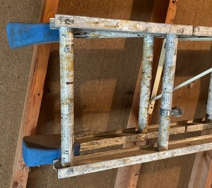 lot 163 image: Metal Extension Ladder