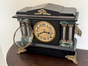 lot 11 image: Antique Ingram Company Mantle Clock
