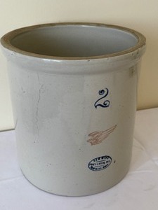 lot 20 image: Vintage Redwing Two Gallon Crock