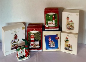 lot 90 image: Vintage Hallmark Keepsake Ornaments, Flashing Light Series
