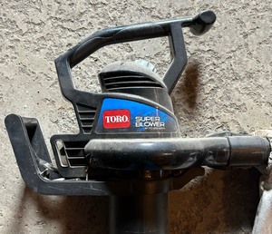 lot 167 image: Toro Super Blower