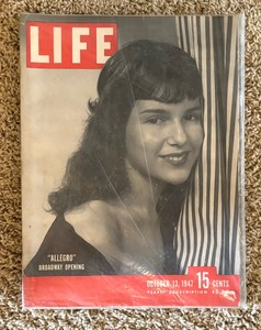 lot 177 image: Vintage Life Magazine and United Airlines Advertisements