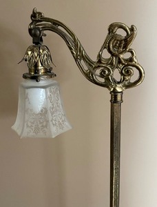 lot 191 image: Vintage Bridge Floor Lamp