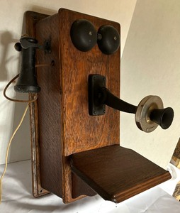 lot 220 image: Vintage Western Electric Wooden Wall Telephone