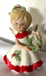 lot 227 image: Trio of Angelic Homco Figurines