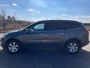 lot 15N image: 2011 Chevrolet Traverse LT - AWD - 2 OWNERS