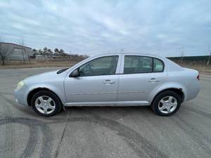 lot 17F image: 2005 Chevrolet Cobalt
