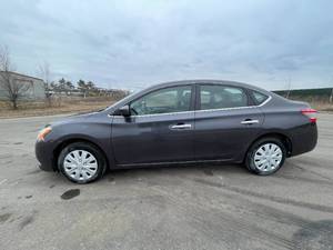 lot 9 image: 2015 Nissan Sentra S