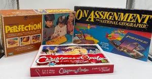 Board Game LOT - On Assignment With National Geographic  Perfection  Christmasopoly